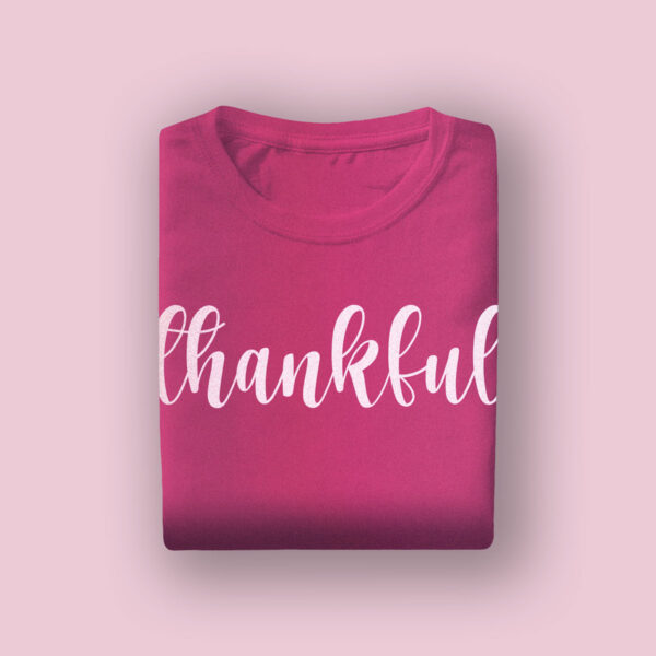 pink t shirt